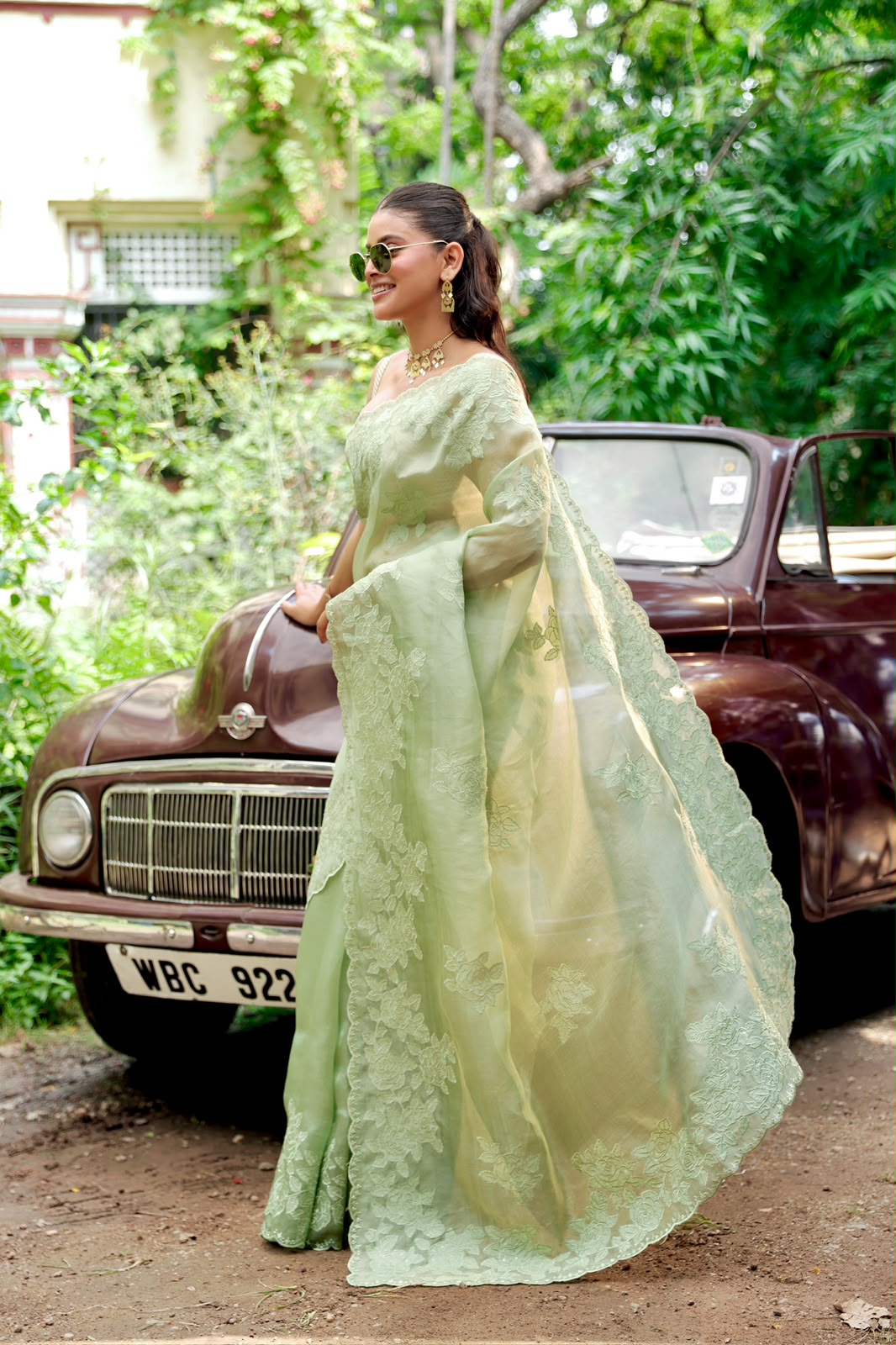 PURE SILK ORGANZA ROSE APPLIQUE SAREE