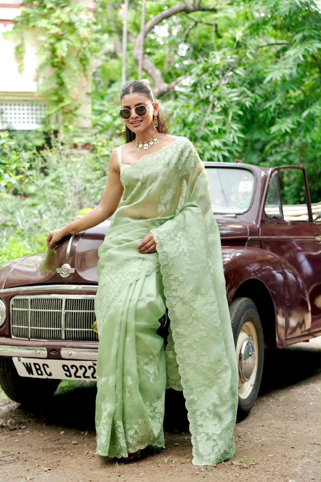 PURE SILK ORGANZA ROSE APPLIQUE SAREE